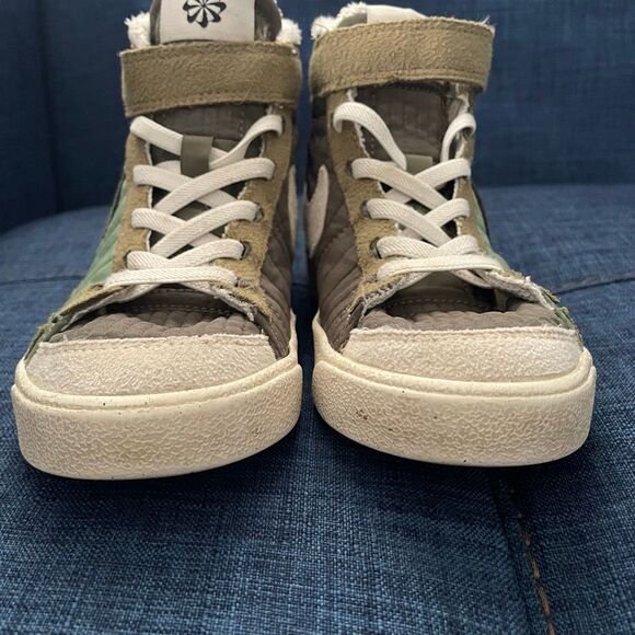 Nike blazer green little girl shoe size 11C - Picture 6 of 9